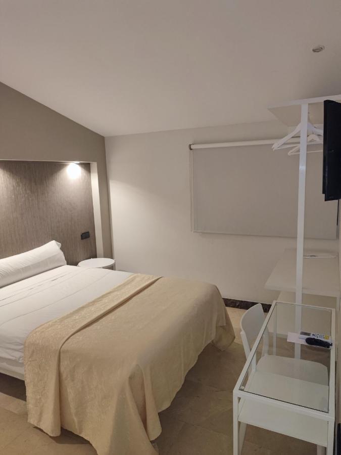 Hotel Ciudad De Navalcarnero Zewnętrze zdjęcie
